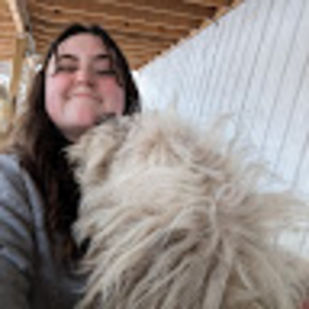 Meet your Posher, Layna